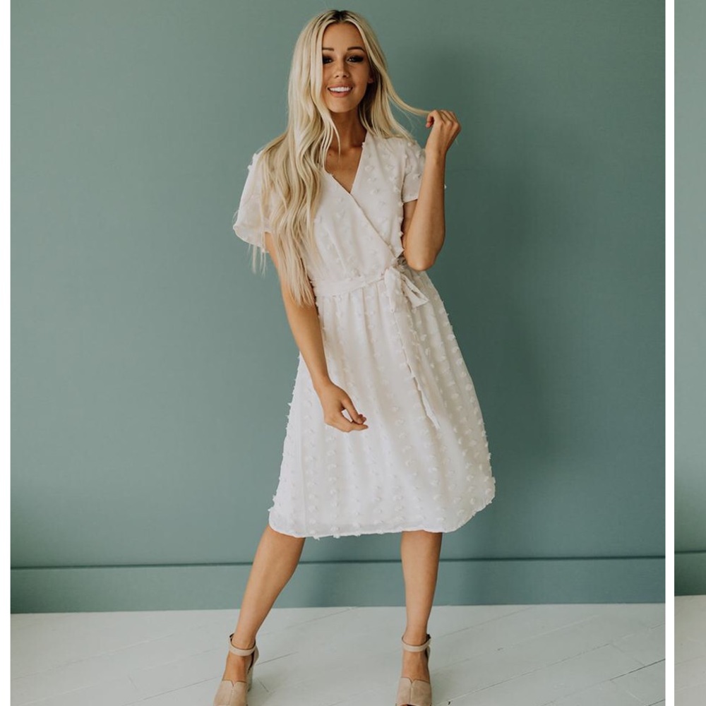 Polka dot tie dress - Boutique find!